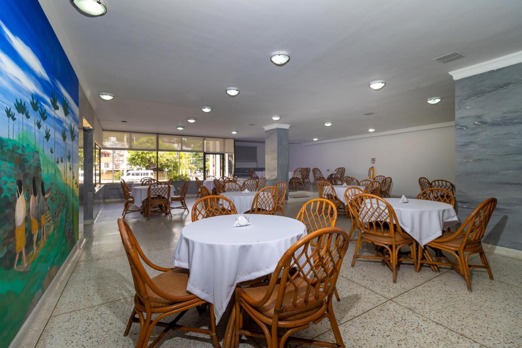 Hotel Axis Inn By Geh Suites ซันตามาร์ตา ภายนอก รูปภาพ