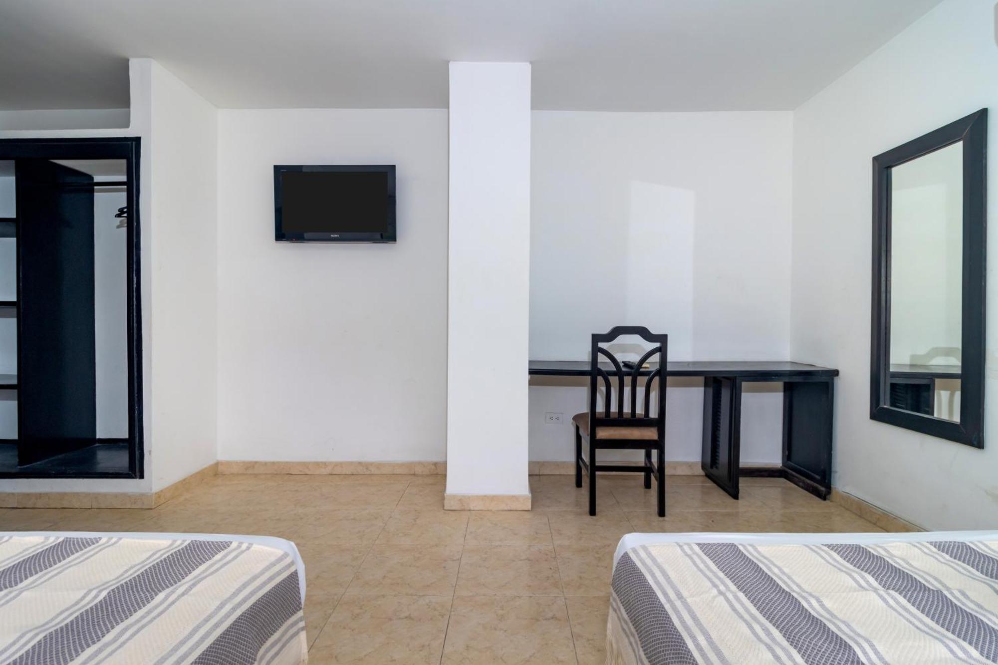 Hotel Axis Inn By Geh Suites ซันตามาร์ตา ภายนอก รูปภาพ