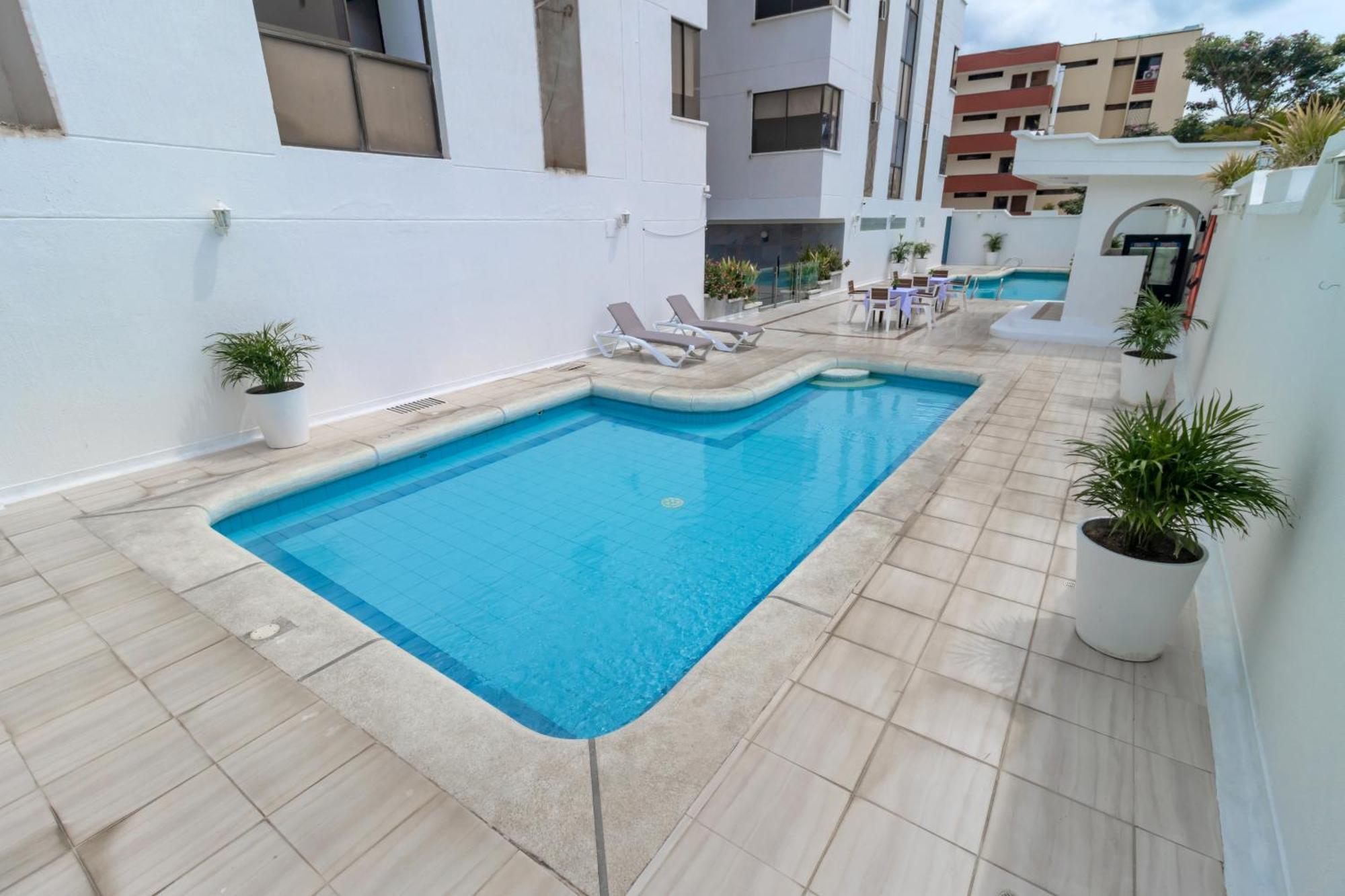 Hotel Axis Inn By Geh Suites ซันตามาร์ตา ภายนอก รูปภาพ
